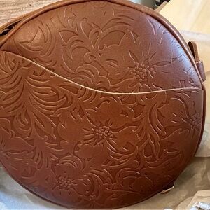 Portland Leather Goods large circle crossbody- Color Meadow